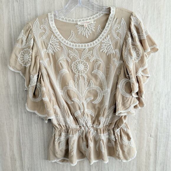 Solitaire Blouse Medium Beige Embroidered Floral Flutter Sleeves Scalloped Hem - Picture 4 of 12